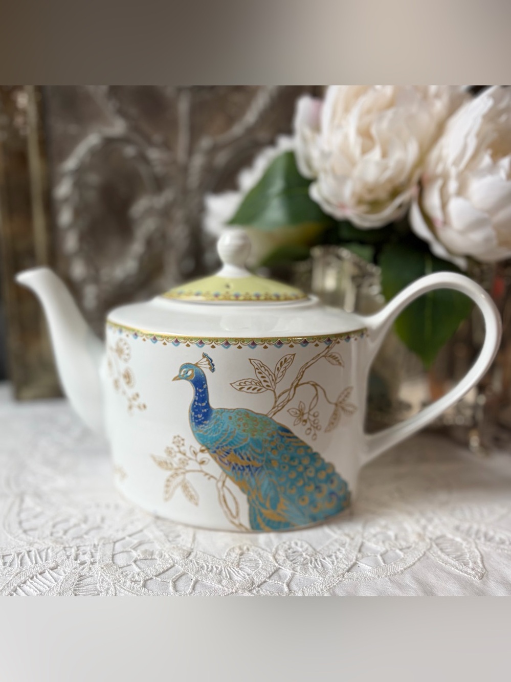 222 Fifth Peacock Garden white blue ceramic teapot nwt